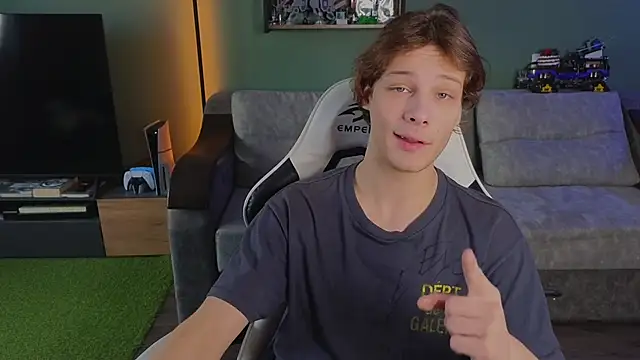 TeddyLiLboy online show from October 25, 11:29 am