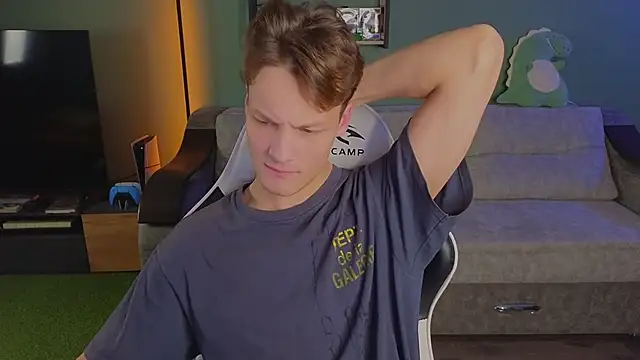 TeddyLiLboy online show from November 12, 10:15 am