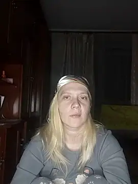 Snapshot of LeraSweet chatting on November 8, 9:13 pm LeraSweet online show from November 8, 9:13 pm