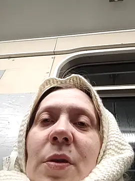 Snapshot of LeraSweet chatting on December 16, 6:07 am LeraSweet online show from December 16, 6:07 am