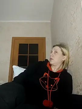 Snapshot of LeraSweet chatting on February 8, 8:56 pm LeraSweet online show from February 8, 8:56 pm