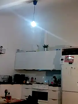 eltoulou online show from February 8, 7:49 pm