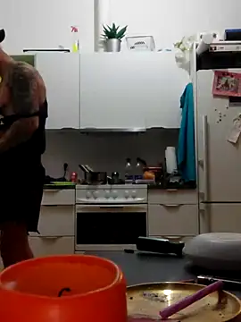 eltoulou online show from February 20, 6:02 pm