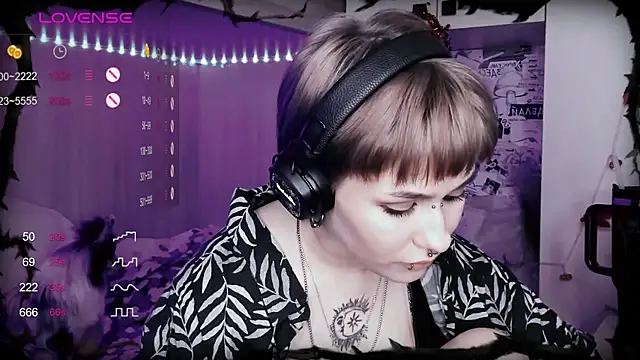 Snapshot of say_mary chatting on February 3, 3:49 pm say mary online show from February 3, 3:49 pm