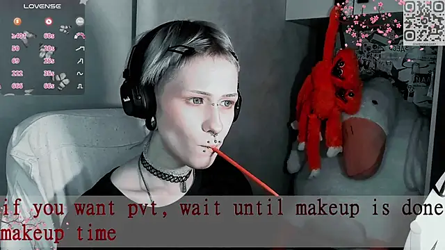 Snapshot of say_mary chatting on November 17, 9:15 am say mary online show from November 17, 9:15 am