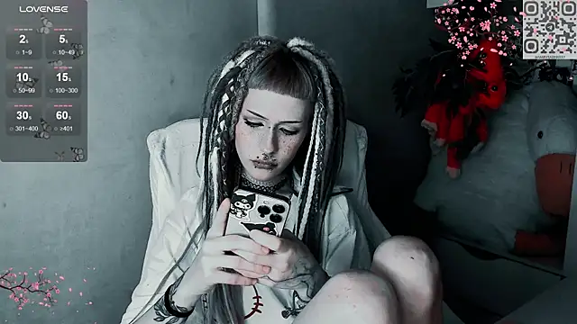 Snapshot of say_mary chatting on November 24, 2:28 pm say mary online show from November 24, 2:28 pm