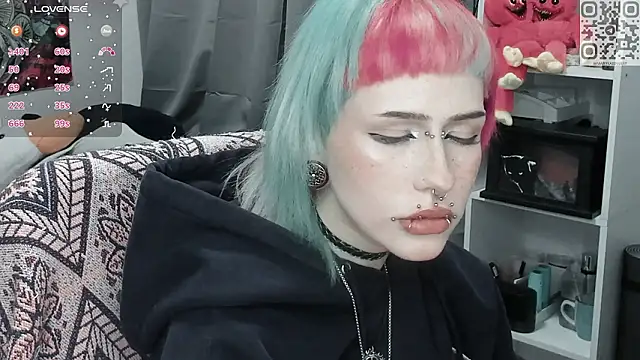 Snapshot of say_mary chatting on February 18, 12:45 pm say mary online show from February 18, 12:45 pm