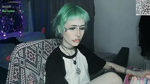 Snapshot of say_mary chatting on March 5, 9:22 pm say mary online show from March 5, 9:22 pm