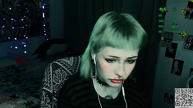 Snapshot of say_mary chatting on March 30, 11:28 pm say mary online show from March 30, 11:28 pm