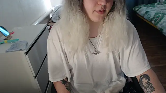 EvaMiron online show from February 18, 8:32 am