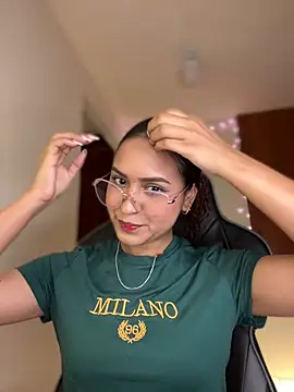 Snapshot of gretta_kler1 chatting on December 19, 9:38 pm gretta kler1 online show from December 19, 9:38 pm