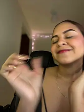 Snapshot of gretta_kler1 chatting on December 27, 12:39 am gretta kler1 online show from December 27, 12:39 am