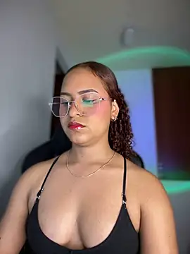 Snapshot of gretta_kler1 chatting on February 21, 2:17 am gretta kler1 online show from February 21, 2:17 am