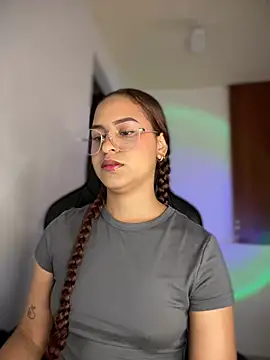 Snapshot of gretta_kler1 chatting on March 1, 2:23 pm gretta kler1 online show from March 1, 2:23 pm