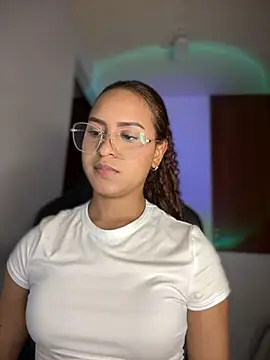 Snapshot of gretta_kler1 chatting on March 12, 2:20 am gretta kler1 online show from March 12, 2:20 am