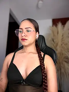 Snapshot of gretta_kler1 chatting on November 10, 10:09 pm gretta kler1 online show from November 10, 10:09 pm