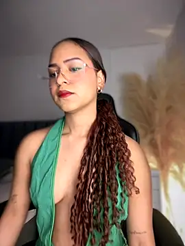 Snapshot of gretta_kler1 chatting on November 18, 10:25 pm gretta kler1 online show from November 18, 10:25 pm