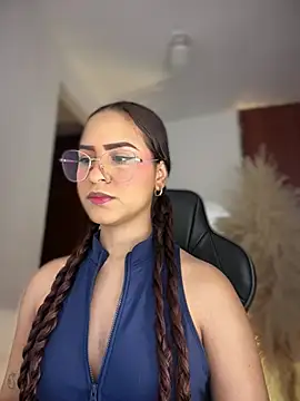 Snapshot of gretta_kler1 chatting on May 14, 10:38 pm gretta kler1 online show from May 14, 10:38 pm