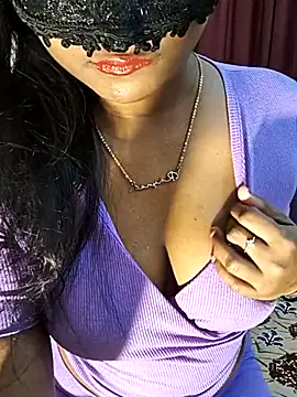 FANTASY QUEEN 07 online show from November 19, 8:25 am