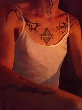 SuccubusTatuada online show from March 20, 1:57 am