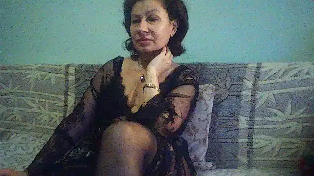 Snapshot of Mat_Elenore chatting on December 12, 7:30 am Mat Elenore online show from December 12, 7:30 am