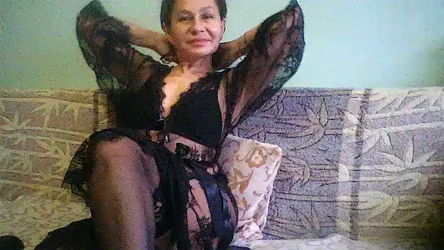 Snapshot of Mat_Elenore chatting on December 13, 9:24 am Mat Elenore online show from December 13, 9:24 am