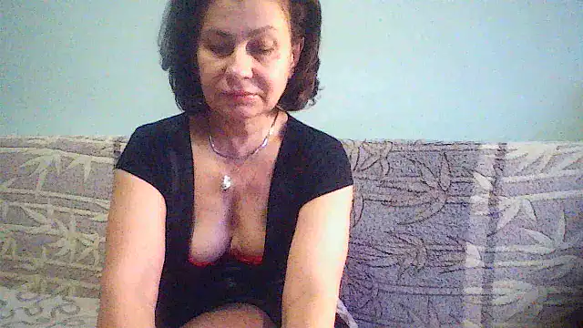 Snapshot of Mat_Elenore chatting on December 22, 8:05 am Mat Elenore online show from December 22, 8:05 am