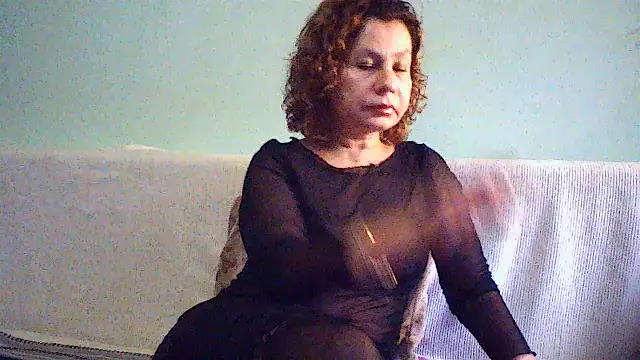 Snapshot of Mat_Elenore chatting on October 31, 6:47 am Mat Elenore online show from October 31, 6:47 am