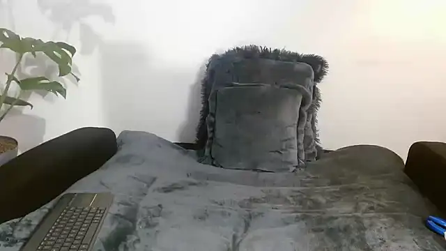 Keket Smitth online show from January 20, 7:57 pm