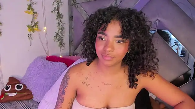 Iris hott1 online show from March 3, 6:15 am