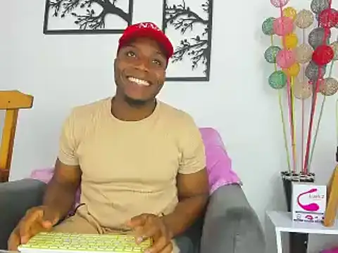 bigcock latin1 online show from February 18, 3:21 am