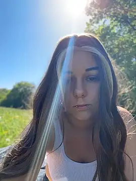 kinkygirl420x online show from April 29, 1:26 pm