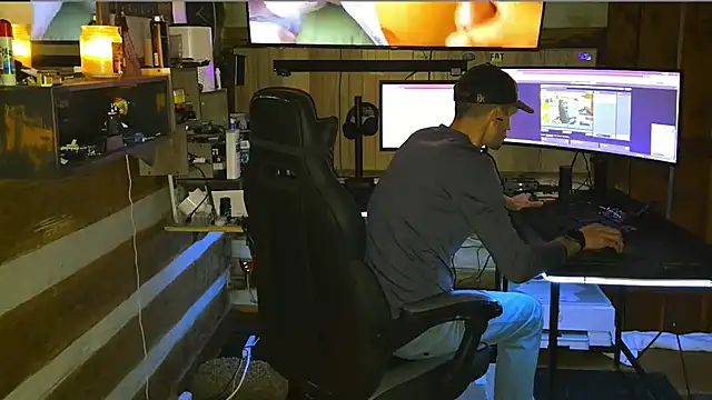 HARD 2QUIT online show from February 1, 7:18 am