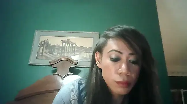 Snapshot of CaramelDipper chatting on December 17, 10:44 am CaramelDipper online show from December 17, 10:44 am