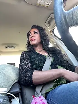 Snapshot of CaramelDipper chatting on October 9, 8:40 pm CaramelDipper online show from October 9, 8:40 pm