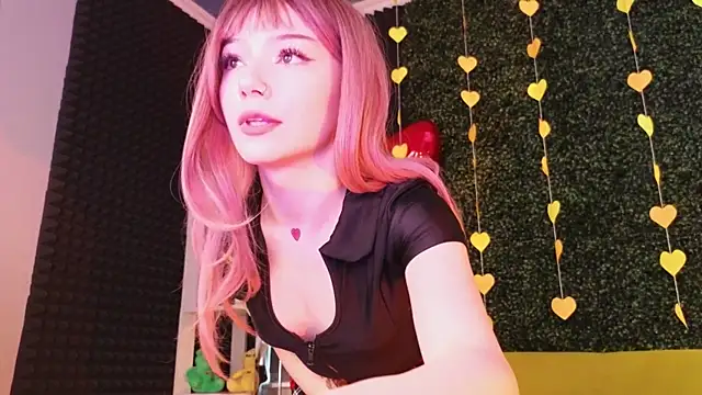 Snapshot of SandraBoyl chatting on February 19, 7:50 am SandraBoyl online show from February 19, 7:50 am