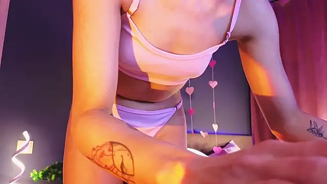 Snapshot of SandraBoyl chatting on February 22, 4:18 am SandraBoyl online show from February 22, 4:18 am