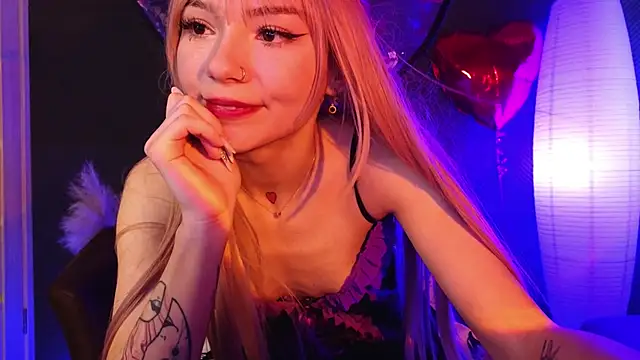 Snapshot of SandraBoyl chatting on March 4, 4:06 am SandraBoyl online show from March 4, 4:06 am