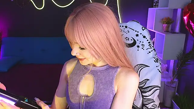 Snapshot of SandraBoyl chatting on March 8, 1:17 am SandraBoyl online show from March 8, 1:17 am