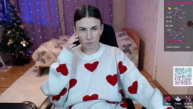 Daniela Cooperr online show from February 2, 6:06 pm