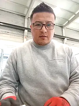 Snapshot of LusoCol chatting on March 31, 12:05 pm LusoCol online show from March 31, 12:05 pm