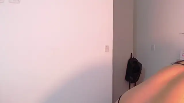 SaraApril 1 online show from March 19, 12:15 am