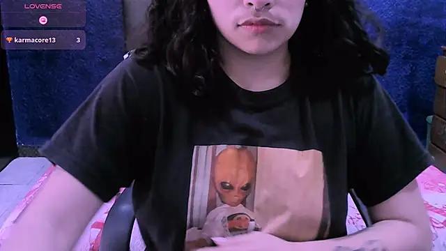 NinaYellow online show from October 22, 3:56 pm