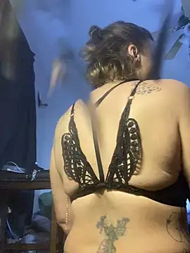 Everlyrose27 online show from December 6, 8:15 am