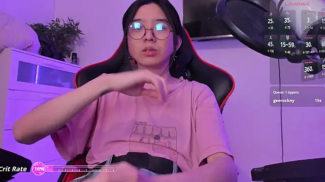 Snapshot of wexlee7 chatting on October 24, 11:34 pm wexlee7 online show from October 24, 11:34 pm