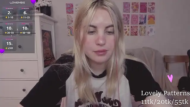 pawpaws online show from December 4, 12:25 pm