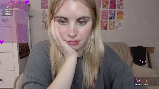 pawpaws online show from December 28, 8:25 pm