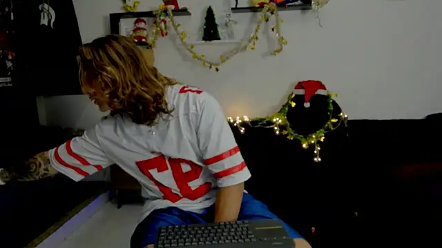 Tom Krakow online show from December 27, 7:14 pm