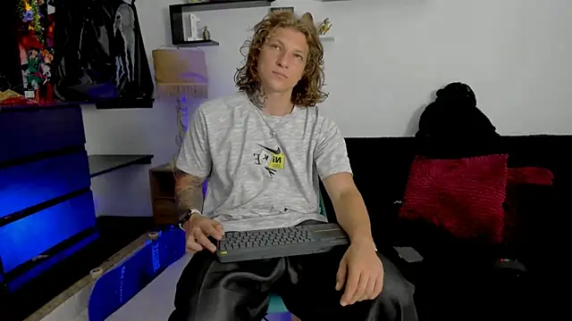 Tom Krakow online show from January 11, 7:16 pm