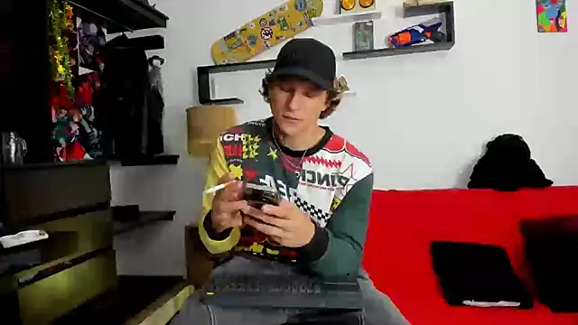 Tom Krakow online show from February 26, 7:49 pm